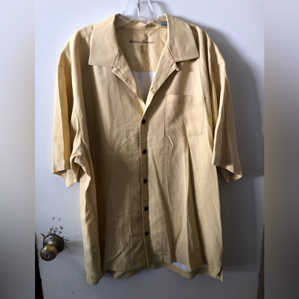 Tommy Bahama hundred percent silk size extra large shirt for men